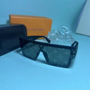 ✨LV women's sunglasses✨